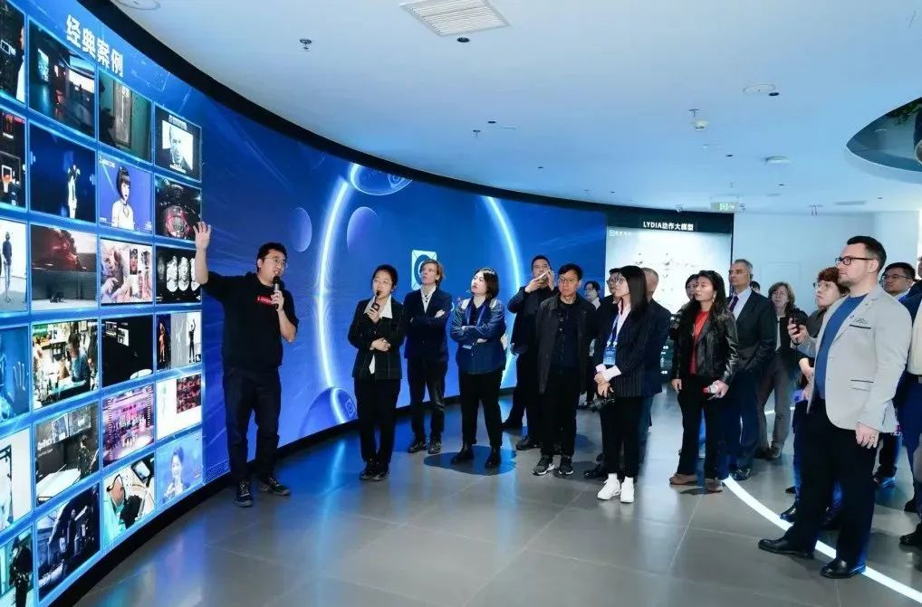 霸榜 | 四大榜单尽数囊括,米兰·(milan)中国官方网集团连续五年斩获“极光”大奖