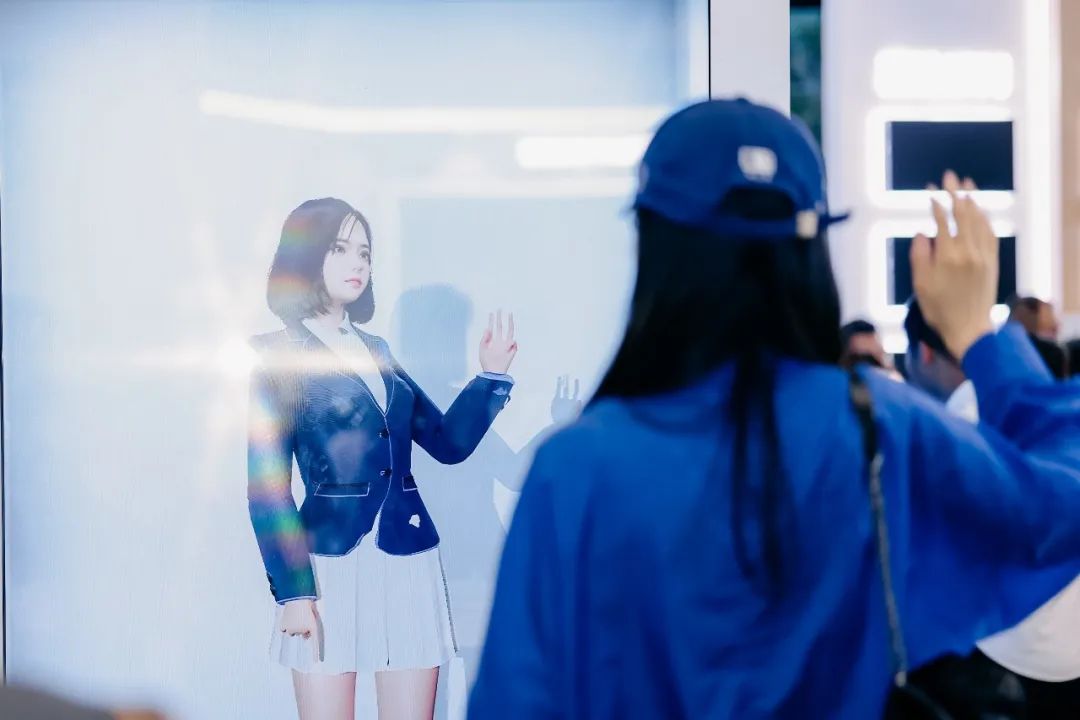 “AI+智能显示”引领未来 米兰·(milan)中国官方网新品InfoComm展大放异彩