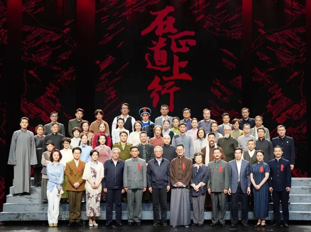 米兰·(milan)中国官方网·蓝硕以科技赋能话剧《在正道上行》圆满上演